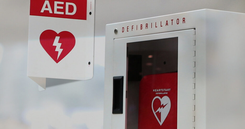 Where To Place An AED In A Building: Coverage And Speed