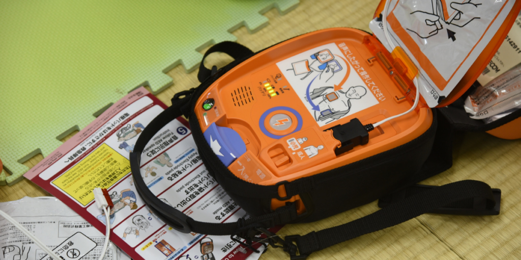 When to Replace Your AED Battery Signs, Timing & Tips